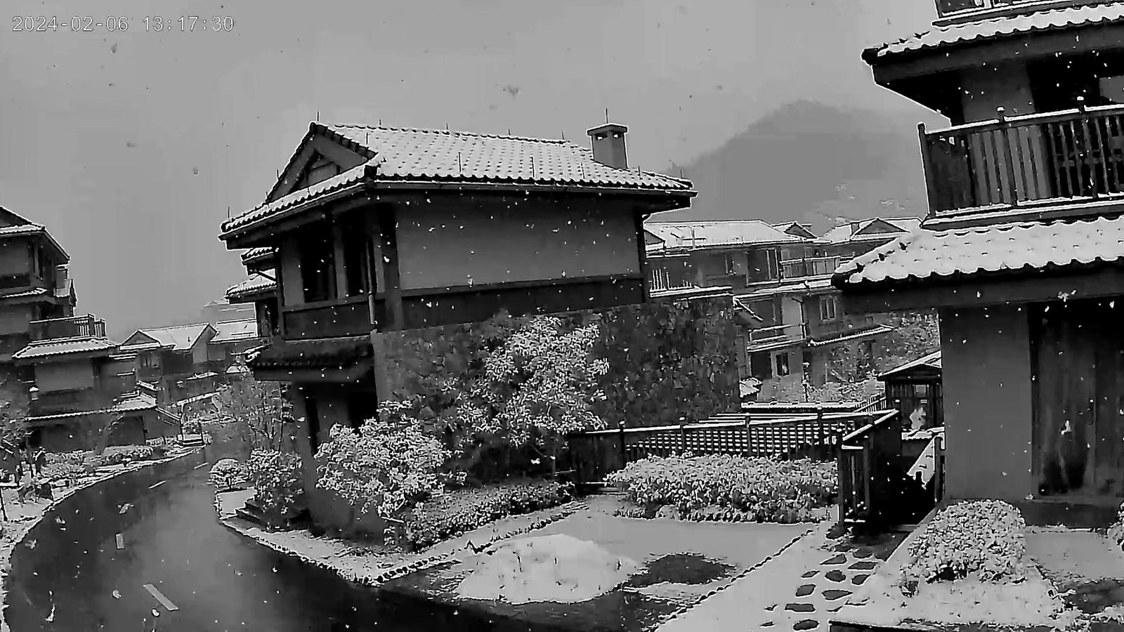 下雨天住下来，舒服比安排更重要