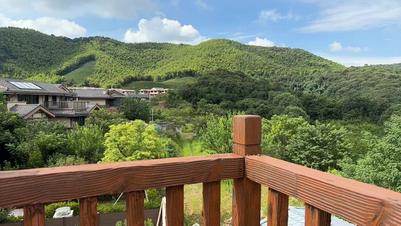 露台看山近景